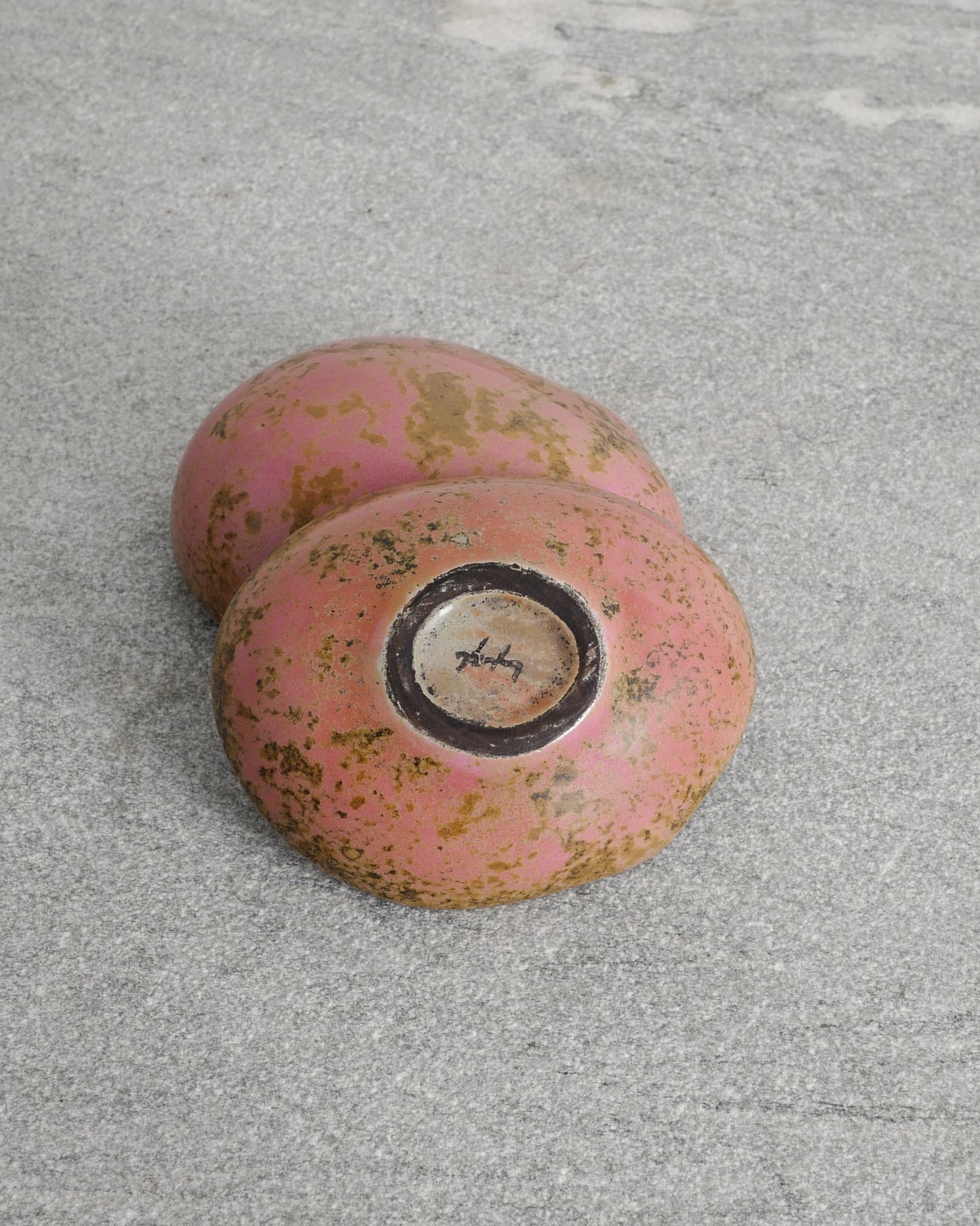 HANS HEDBERG PINK CERAMIC BOX, 1940s