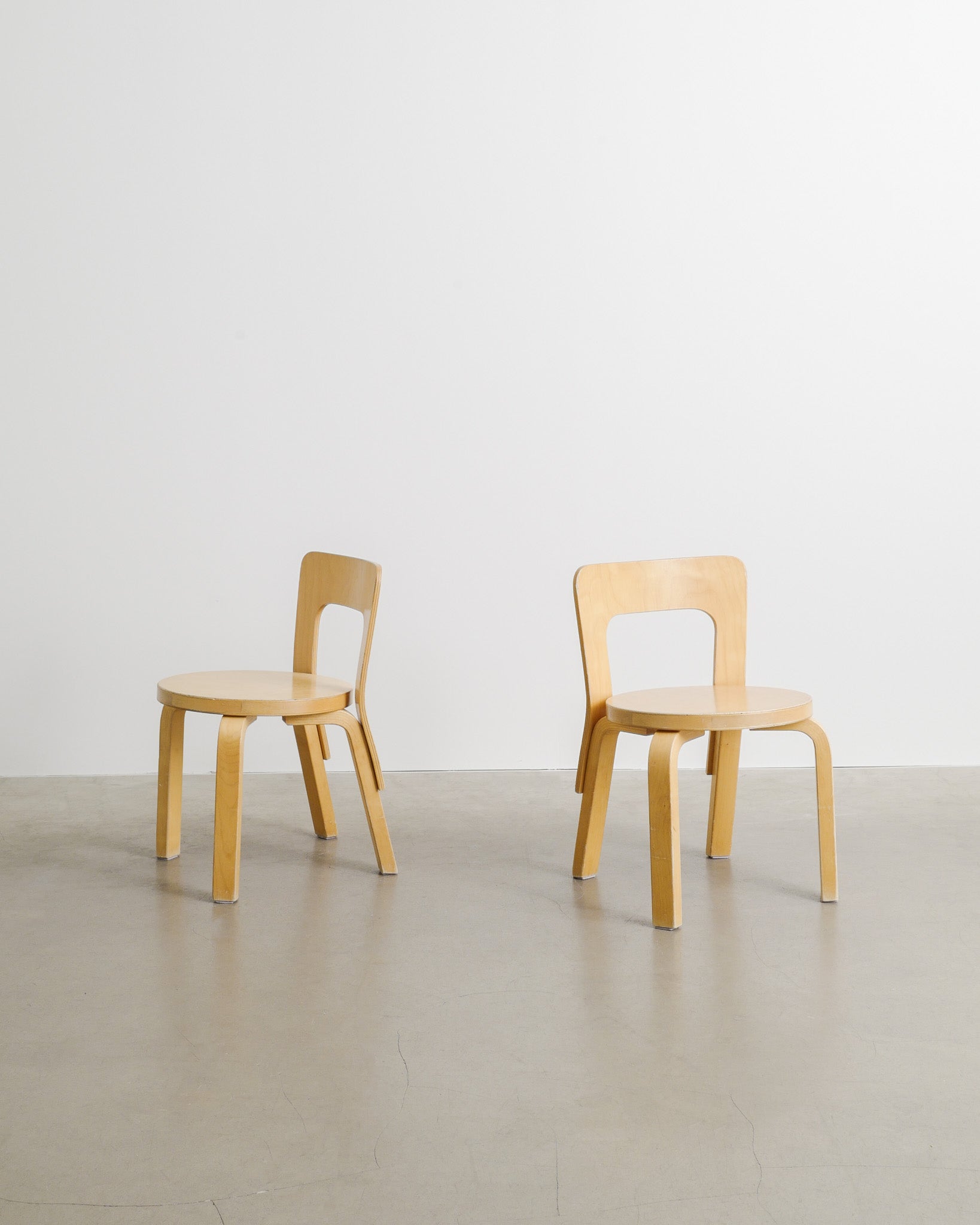 PAIR OF ALVAR AALTO CHILDREN CHAIRS