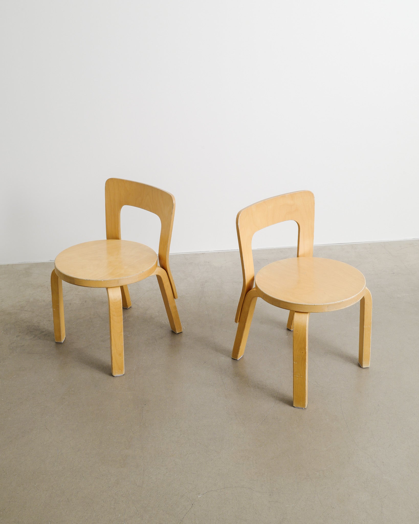 PAIR OF ALVAR AALTO CHILDREN CHAIRS