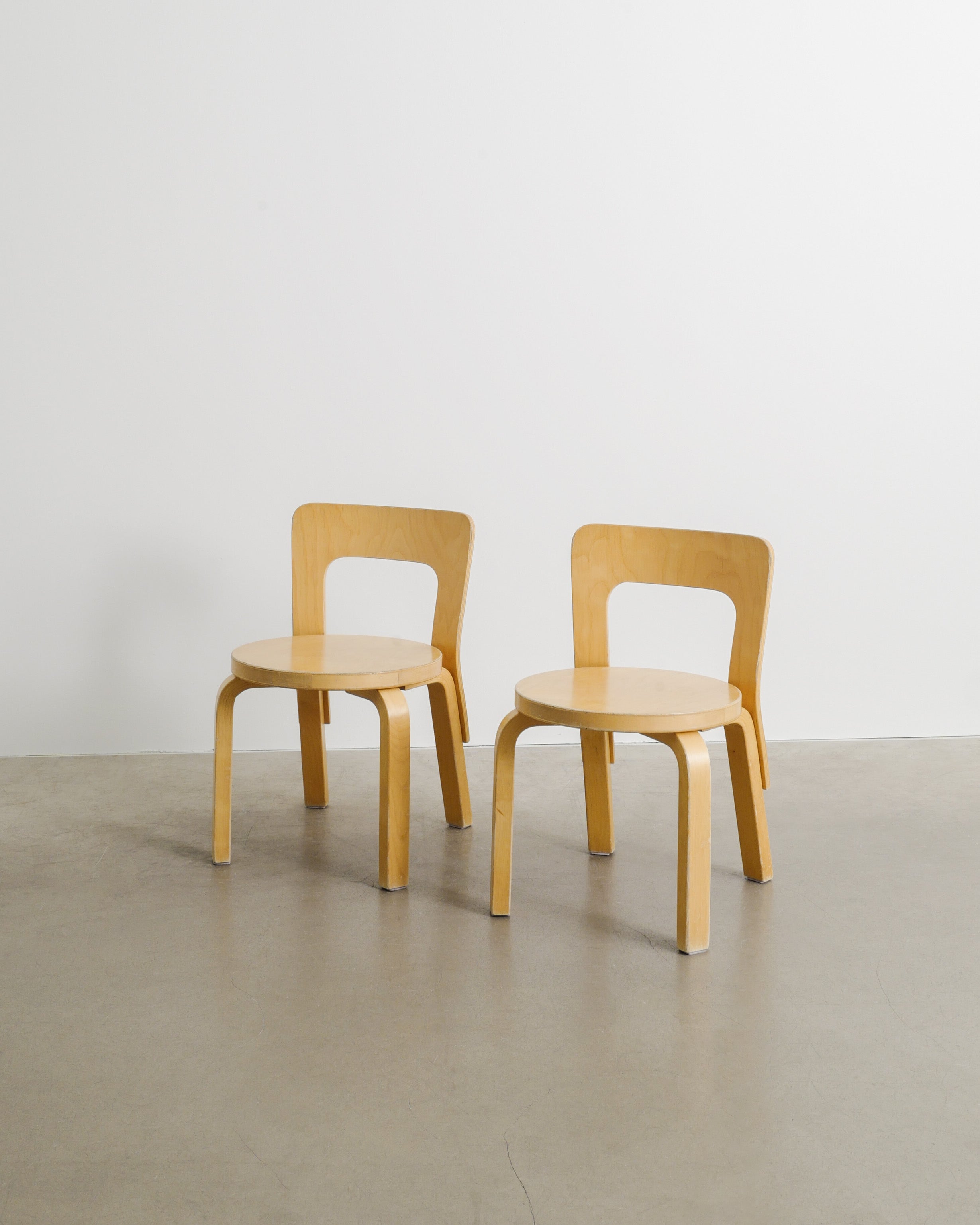 PAIR OF ALVAR AALTO CHILDREN CHAIRS