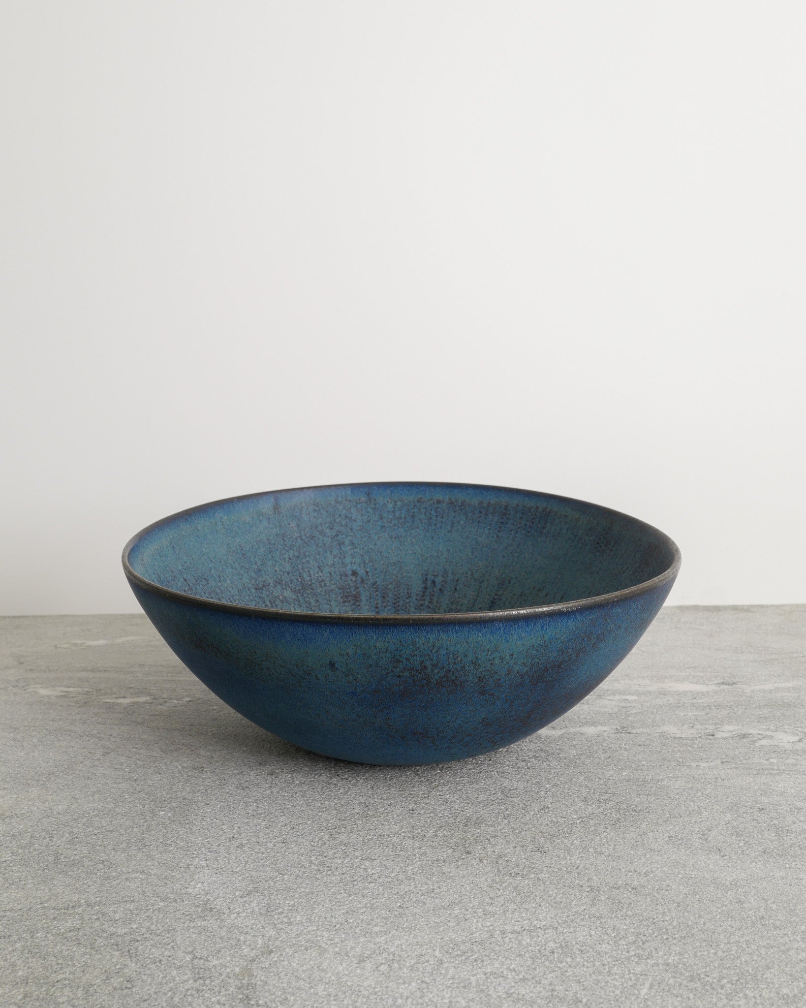 STIG LINDBERG LARGE CERAMIC BOWL, 1960s