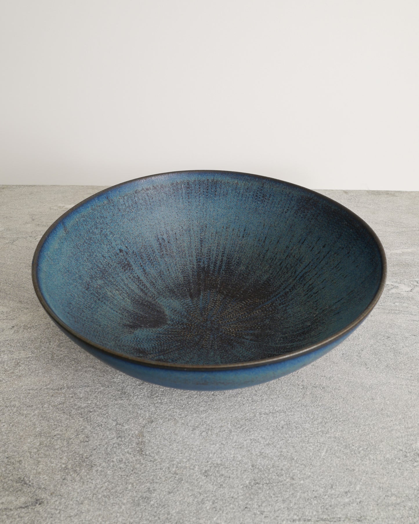 STIG LINDBERG LARGE CERAMIC BOWL, 1960s