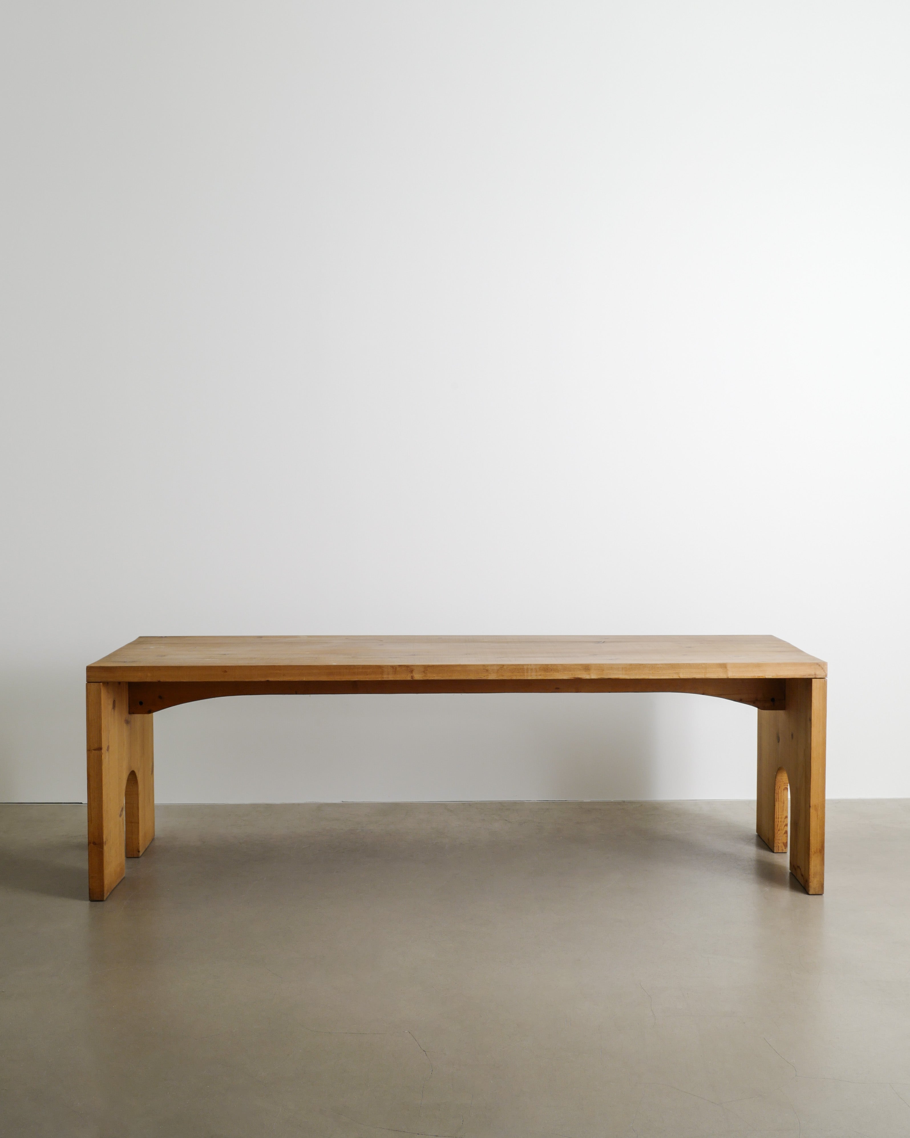 MARIO CEROLI DINING TABLE IN PINE, 1970s
