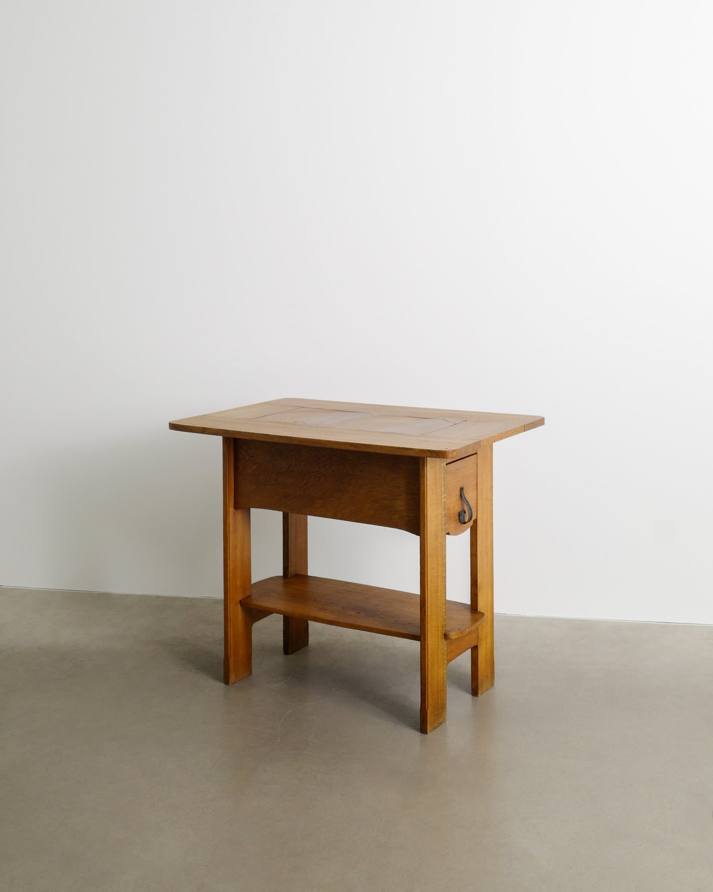 AXEL LINDEGREN CONSOLE TABLE, 1930s