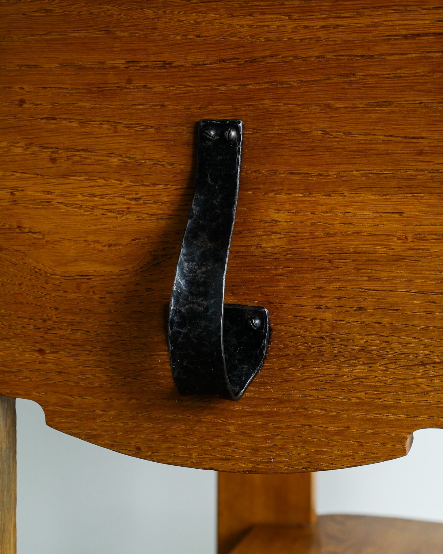 AXEL LINDEGREN CONSOLE TABLE, 1930s