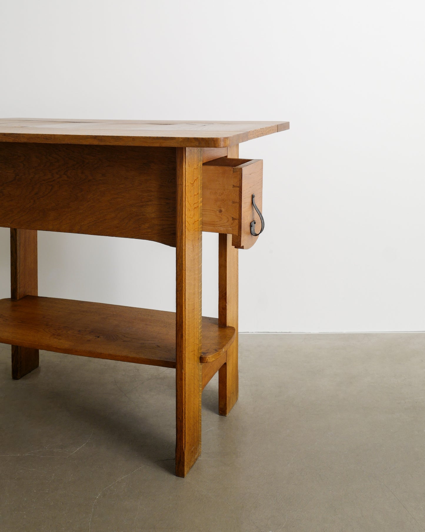 AXEL LINDEGREN CONSOLE TABLE, 1930s