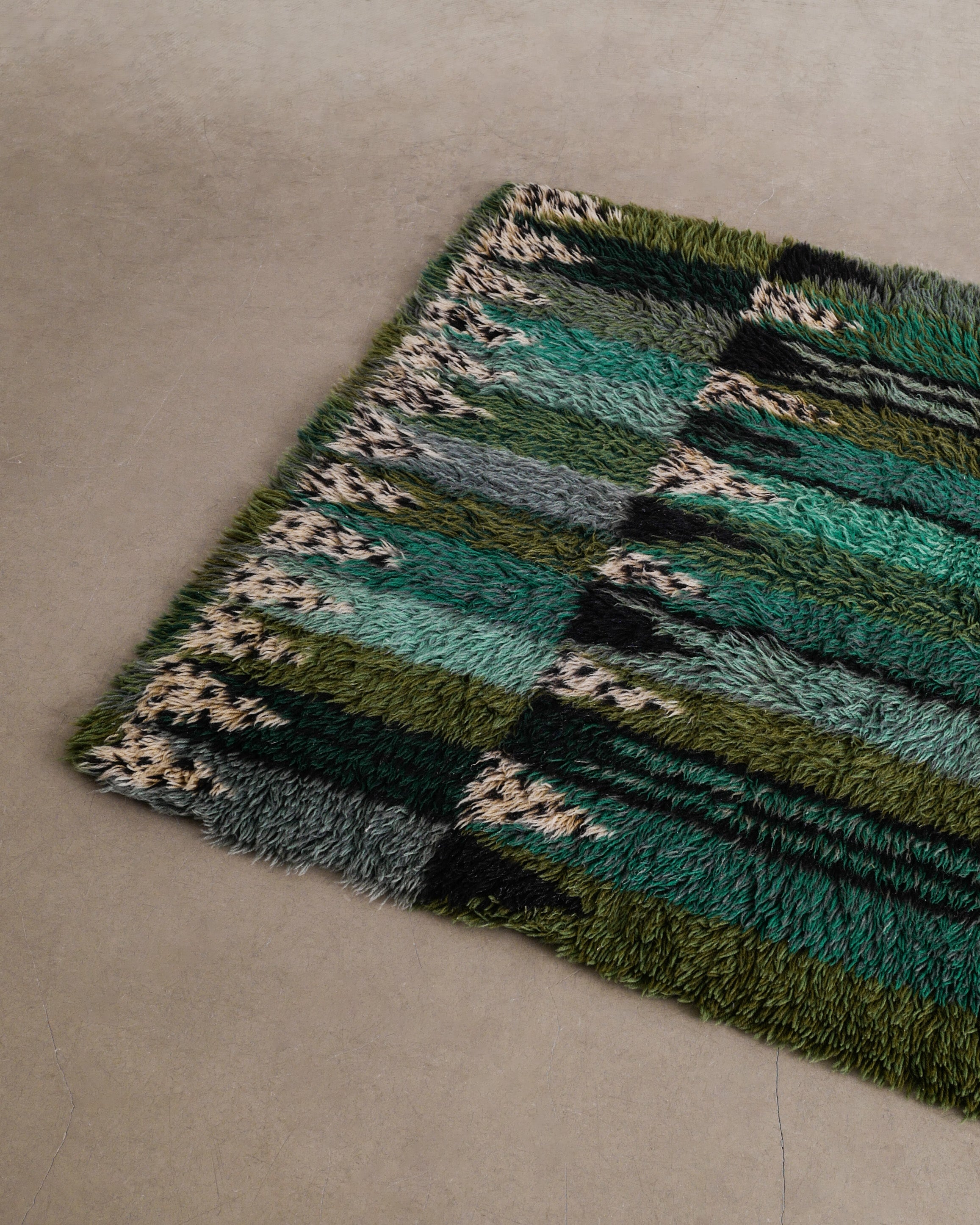 MARIANNE RICHTER WOVEN PILE RUG, 1960s