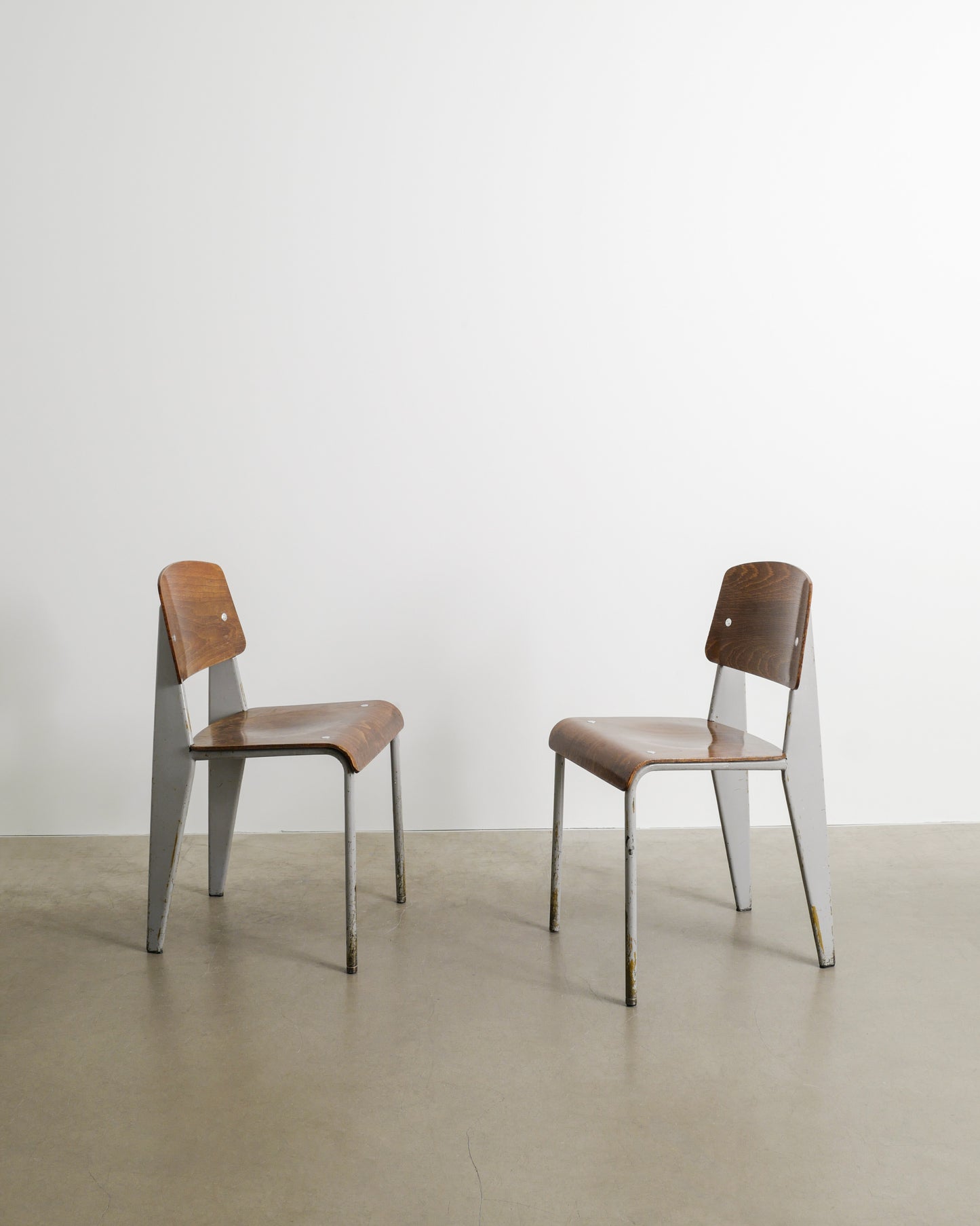 JEAN PROUVÉ "METROPOLE 305" CHAIRS, 1950s