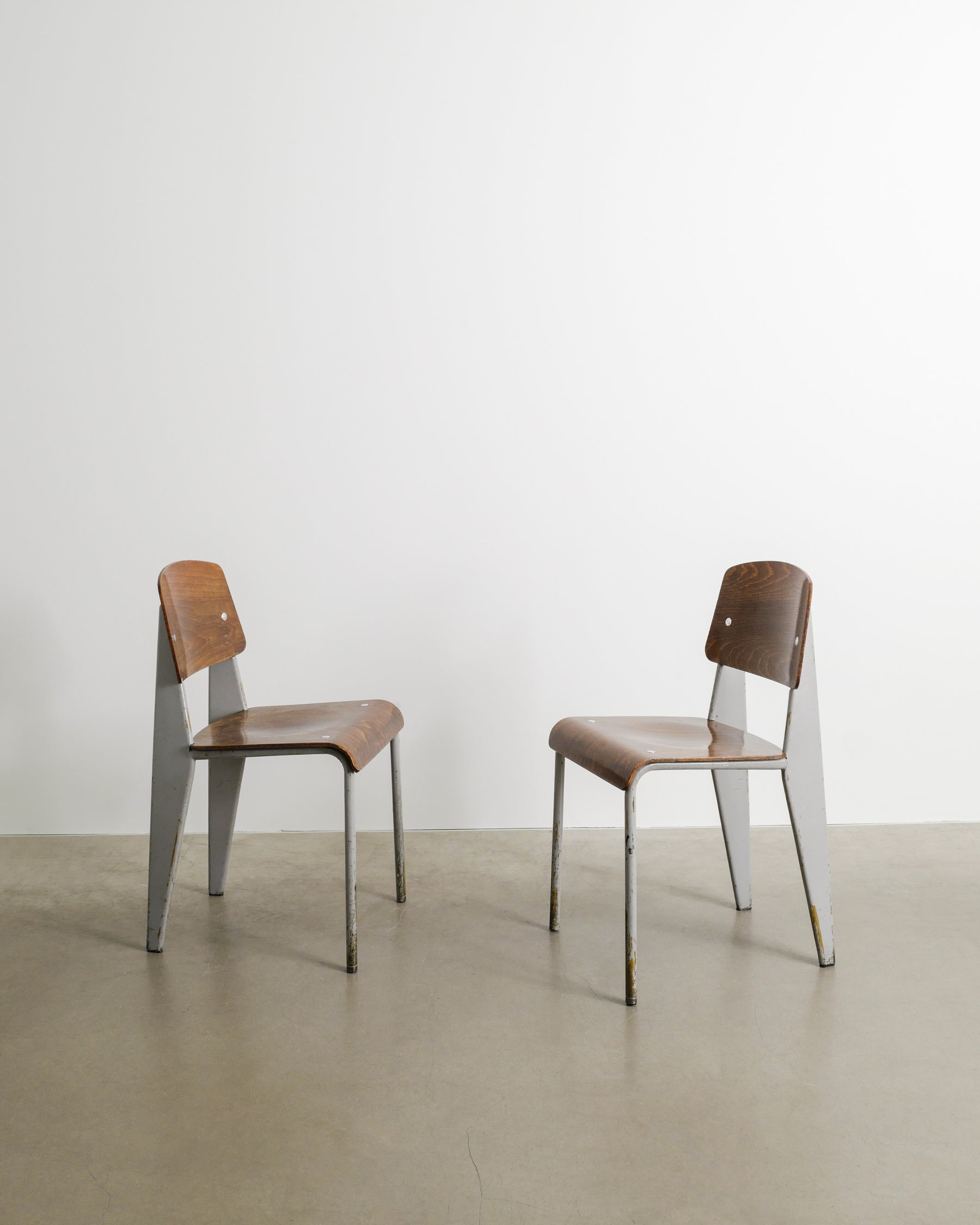 JEAN PROUVÉ "METROPOLE 305" CHAIRS, 1950s