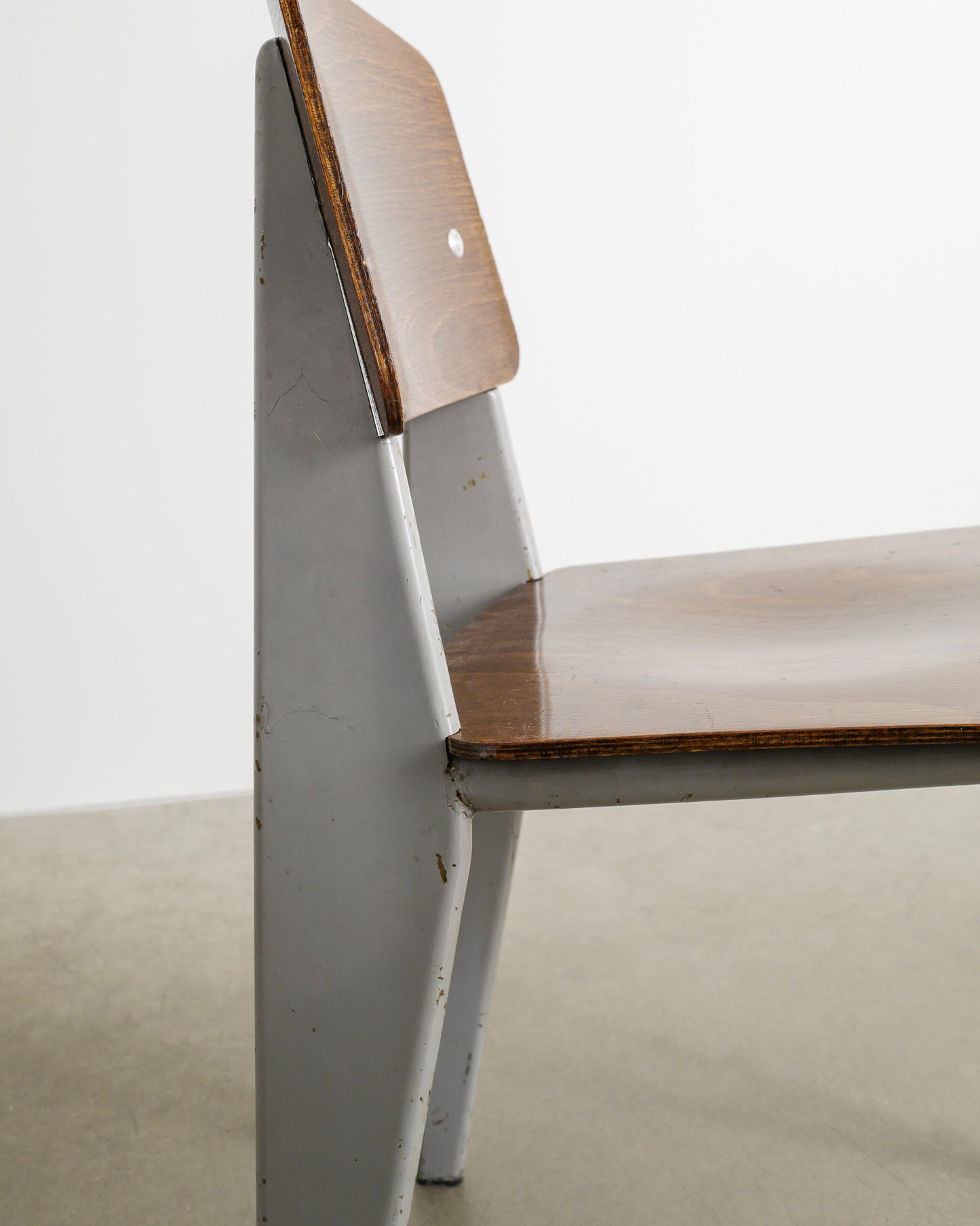 JEAN PROUVÉ "METROPOLE 305" CHAIRS, 1950s