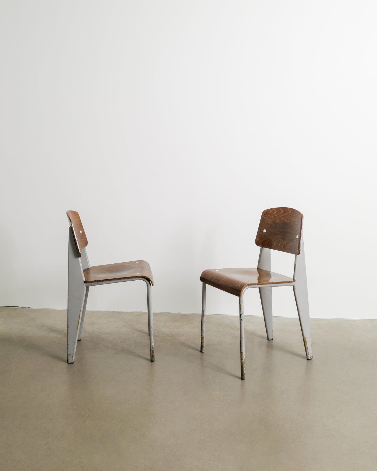 JEAN PROUVÉ "METROPOLE 305" CHAIRS, 1950s