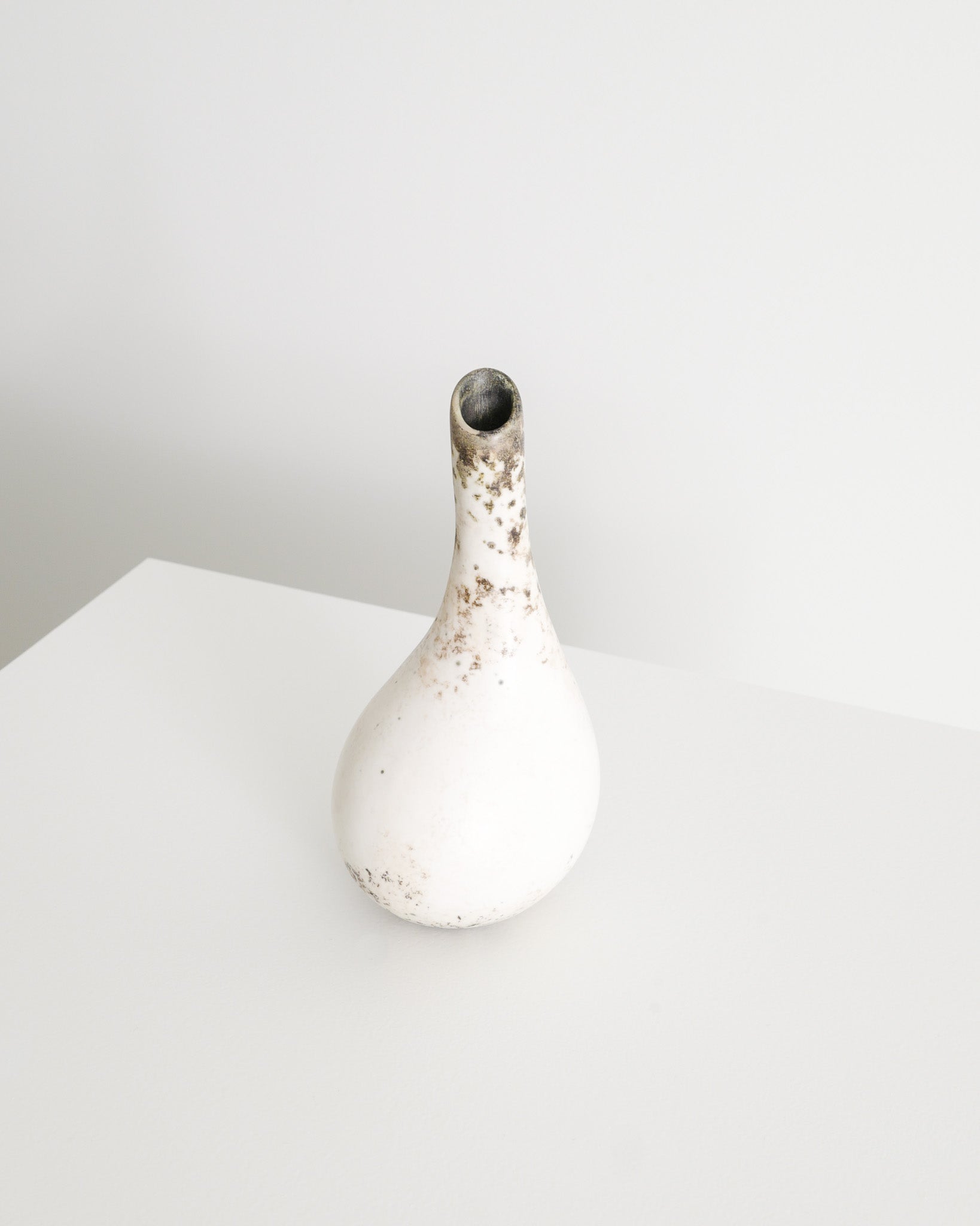 HANS HEDBERG WHITE VASE, 1950s