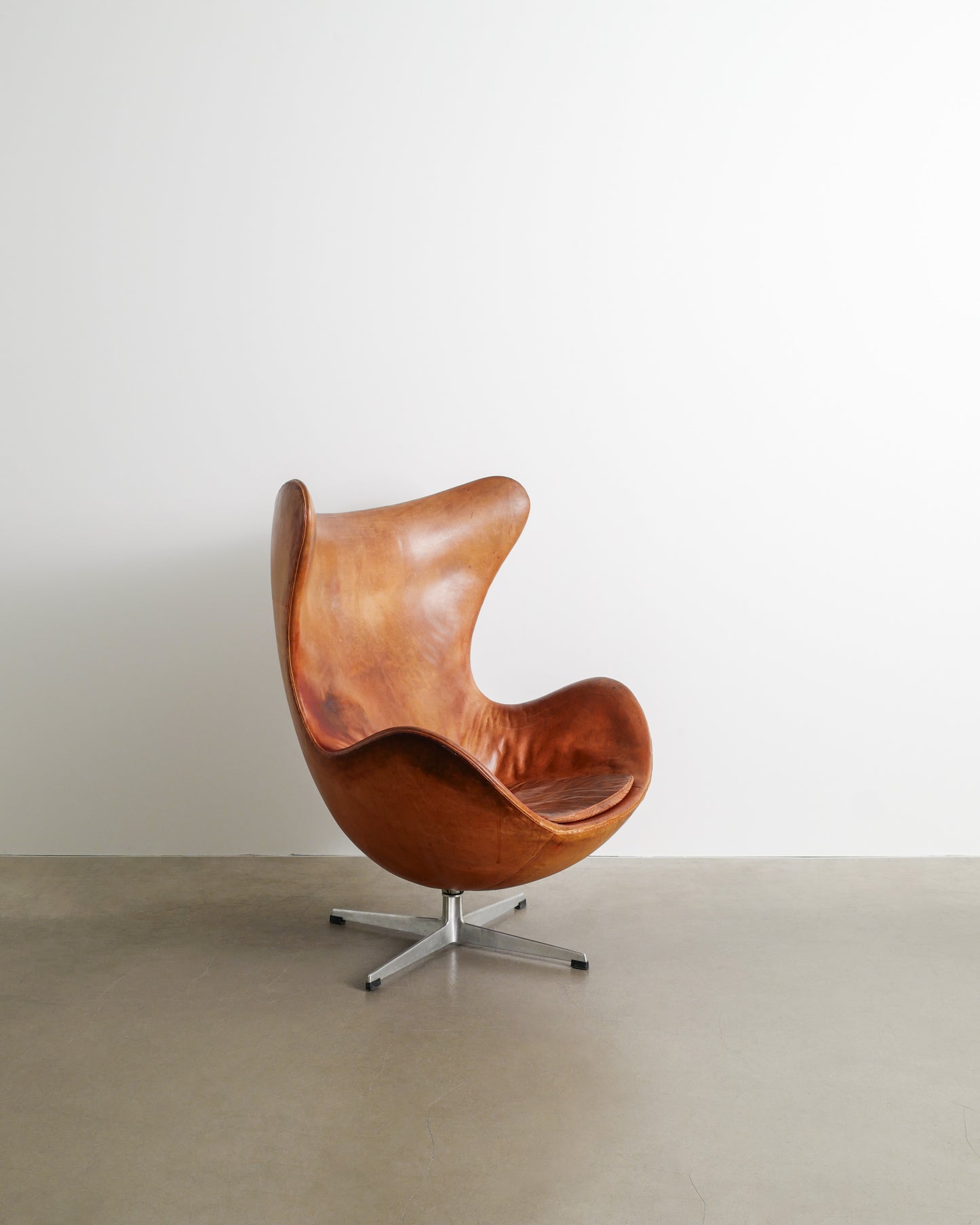 ARNE JACOBSEN "EGG CHAIR", 1960s