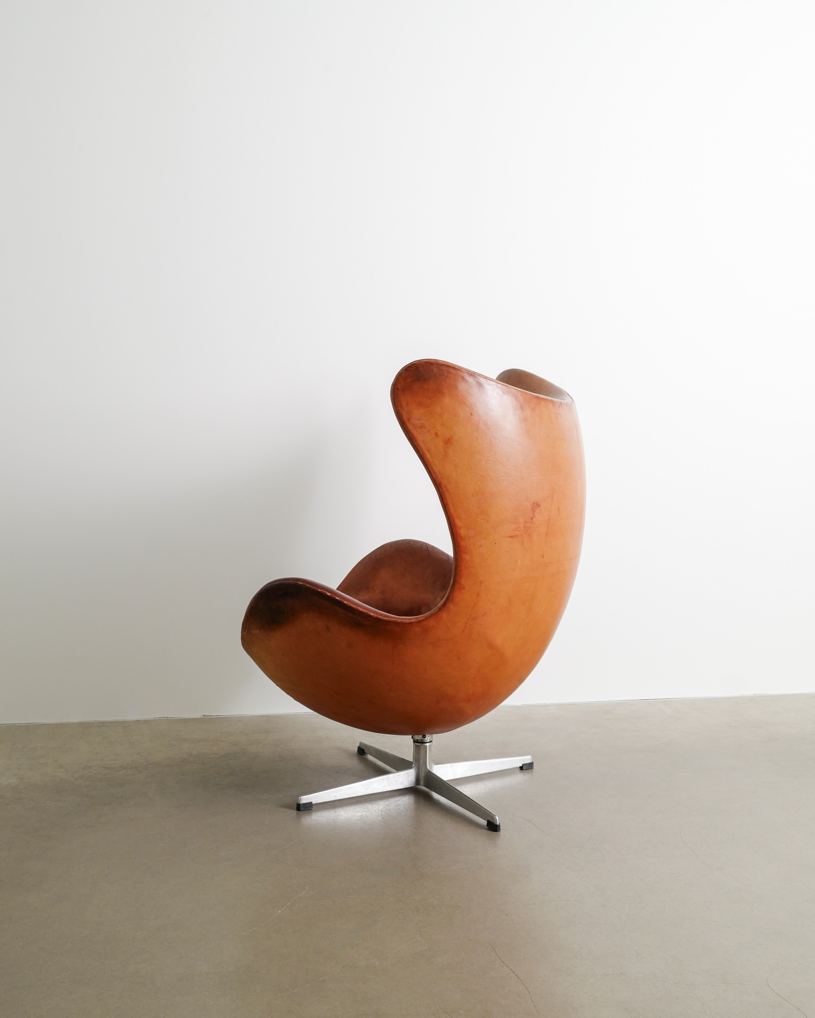 ARNE JACOBSEN 