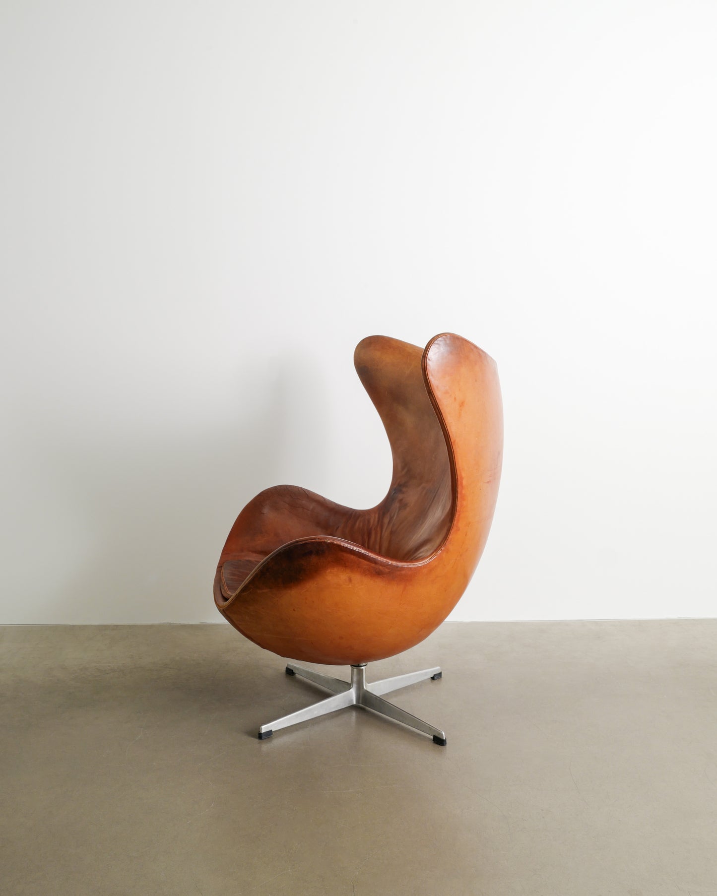 ARNE JACOBSEN "EGG CHAIR", 1960s