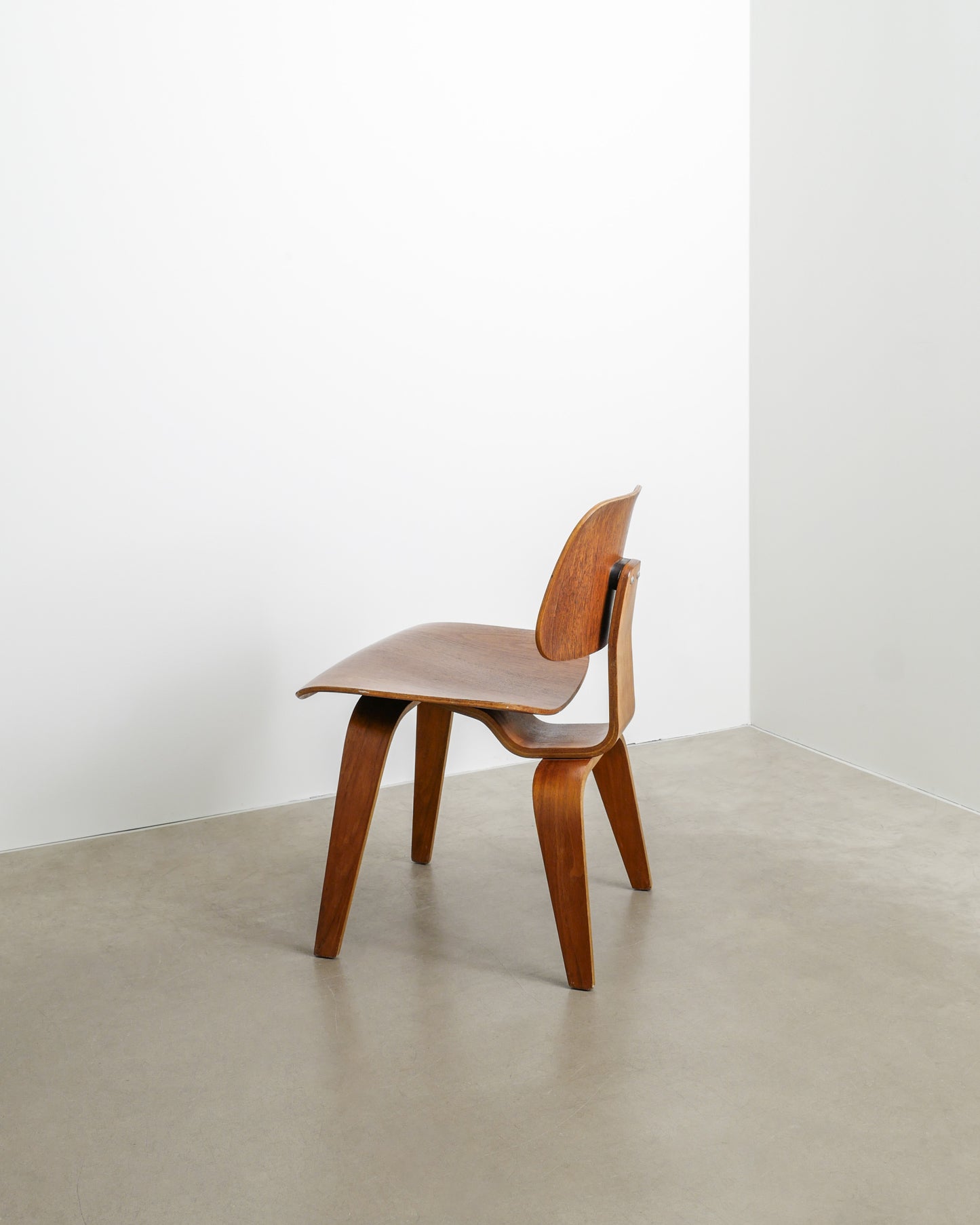 CHARLES & RAY EAMES "DCW" CHAIR, 1950s