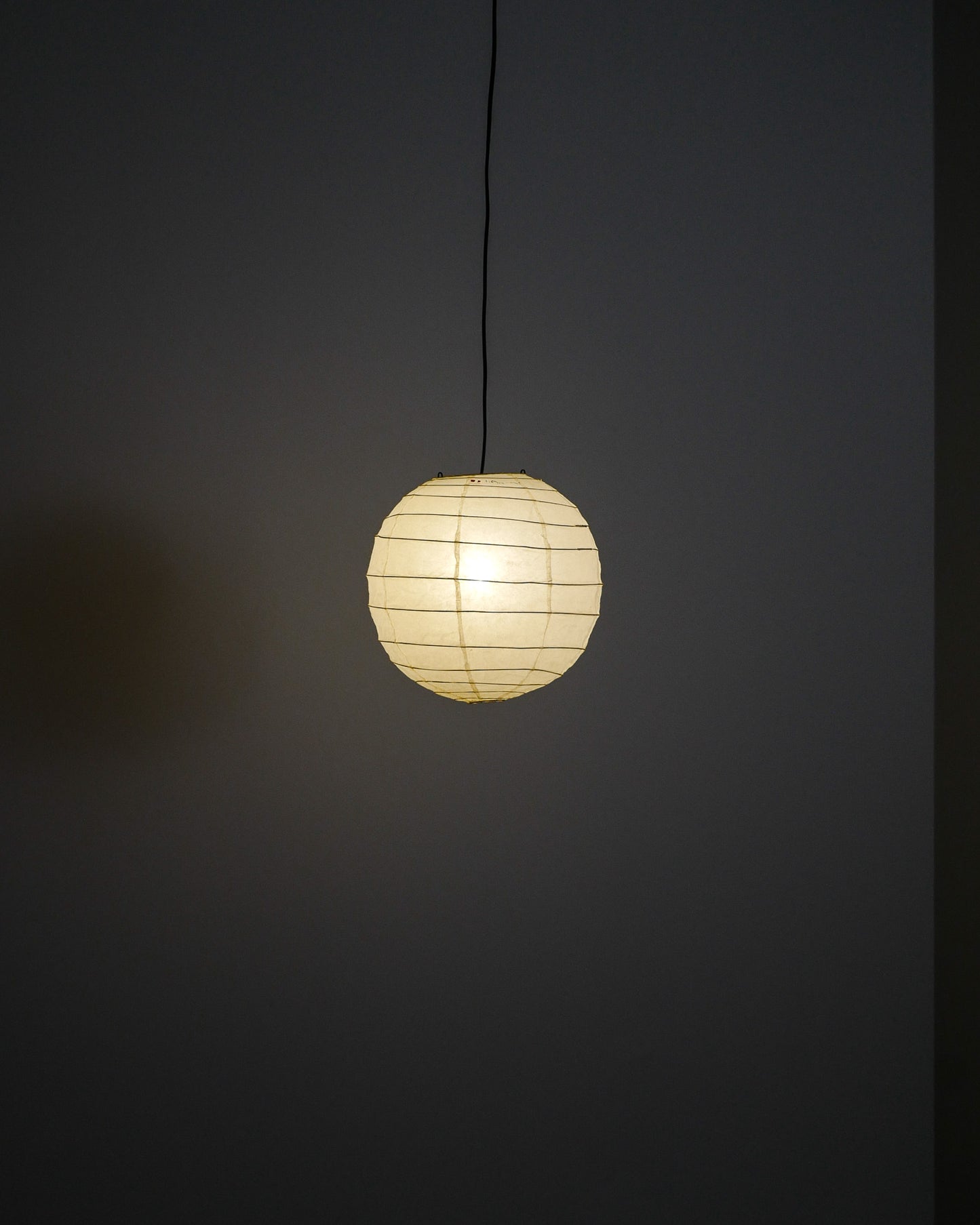 ISAMU NOGUCHI "30D" CEILING PENDANT, 1970s