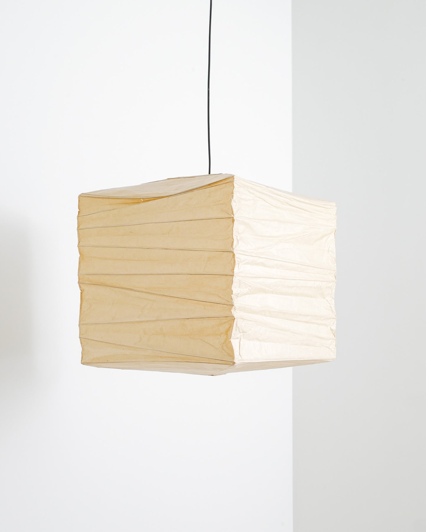ISAMU NOGUCHI "45X" PENDANT, 1970s