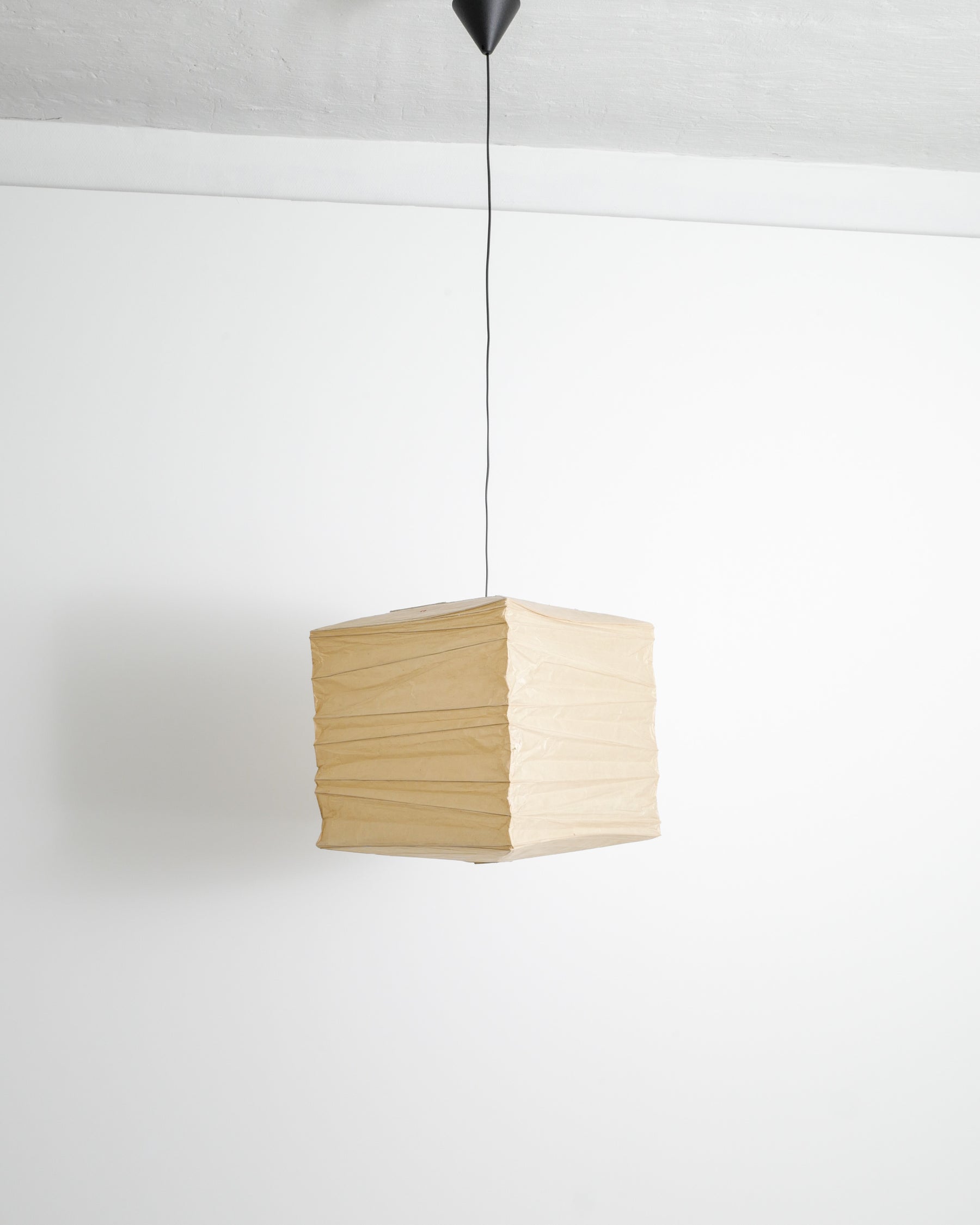 ISAMU NOGUCHI "45X" PENDANT, 1970s