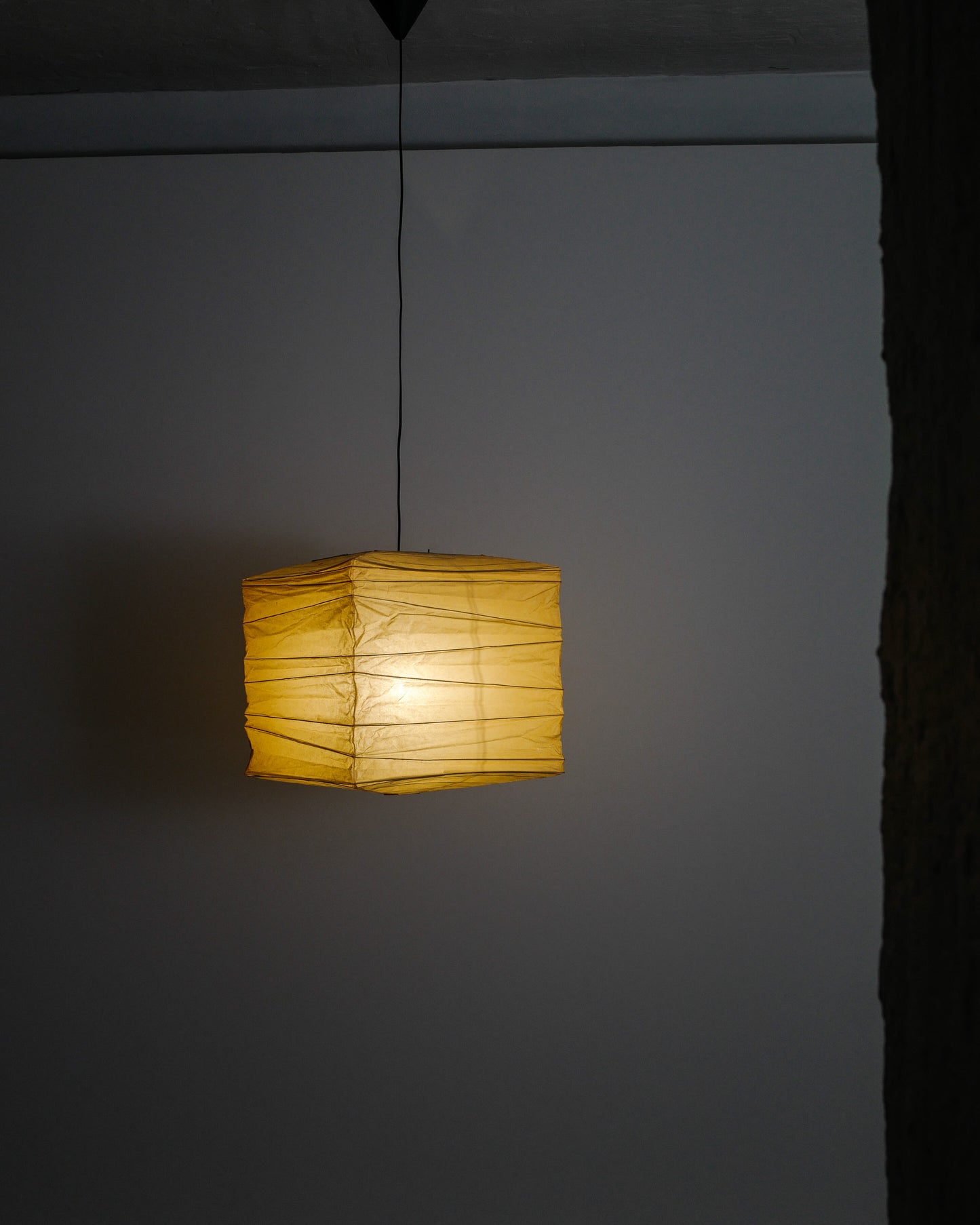 ISAMU NOGUCHI "45X" PENDANT, 1970s