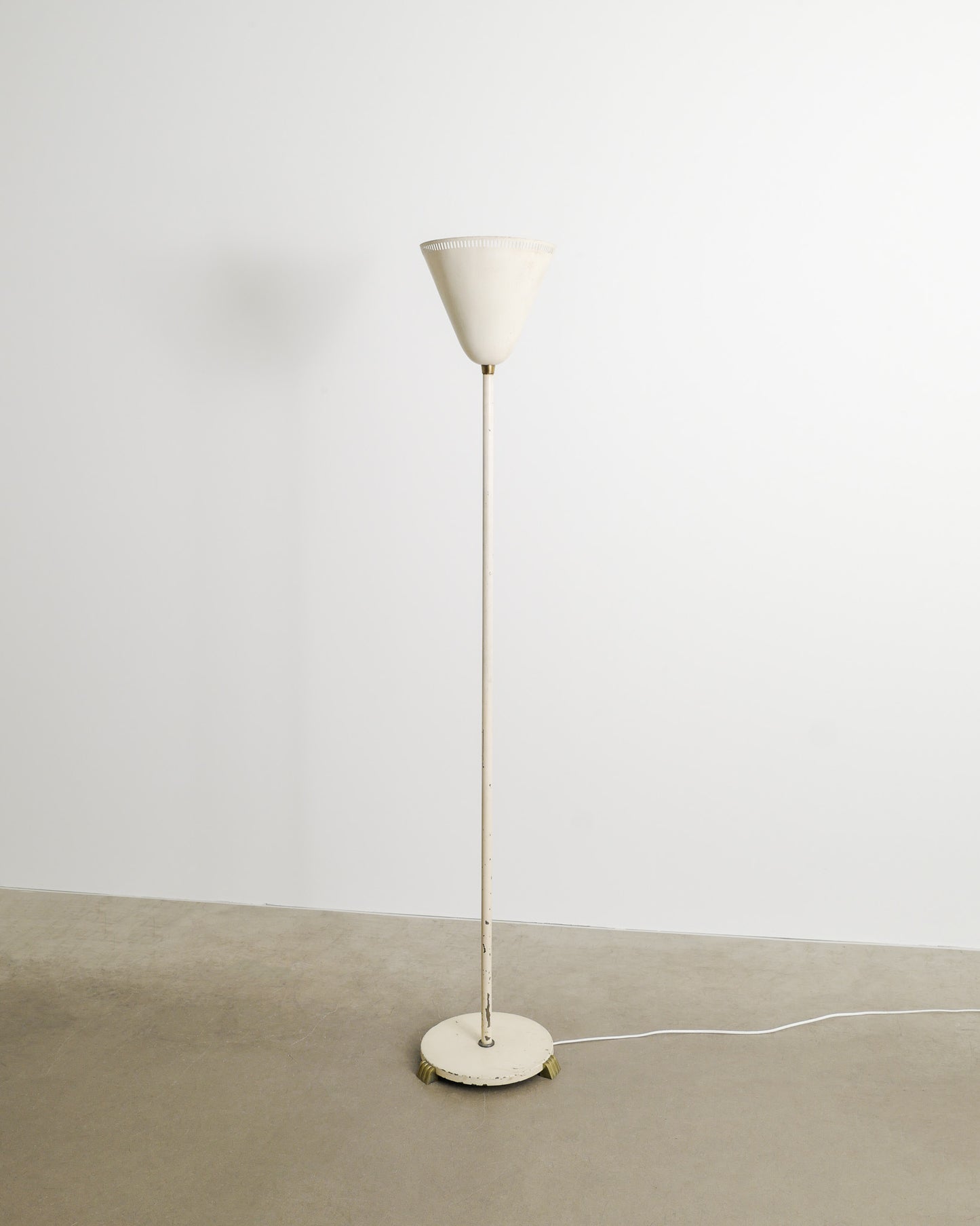 SWEDISH MODERN WHITE FLOOR LAMP, 1940s