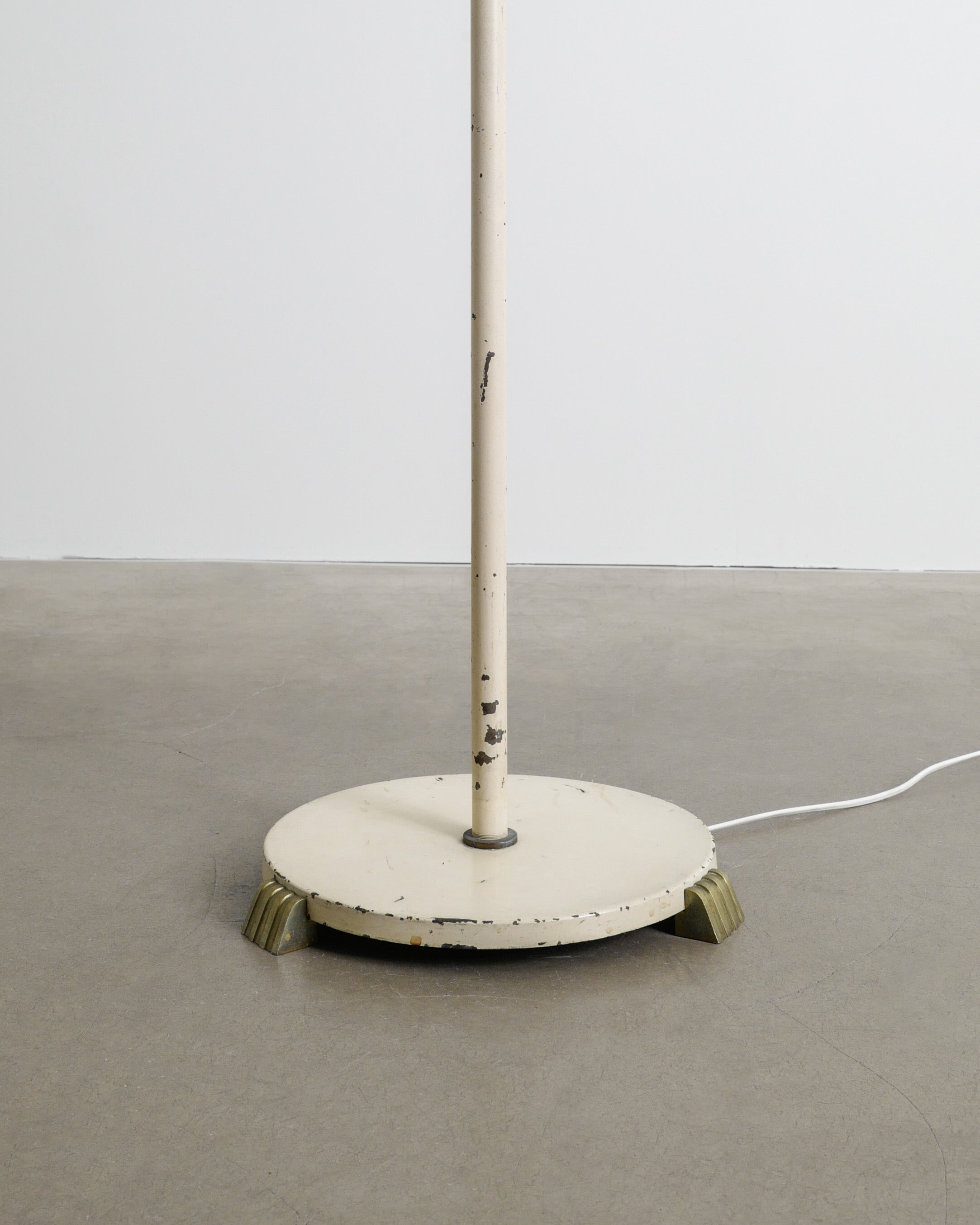 SWEDISH MODERN WHITE FLOOR LAMP, 1940s