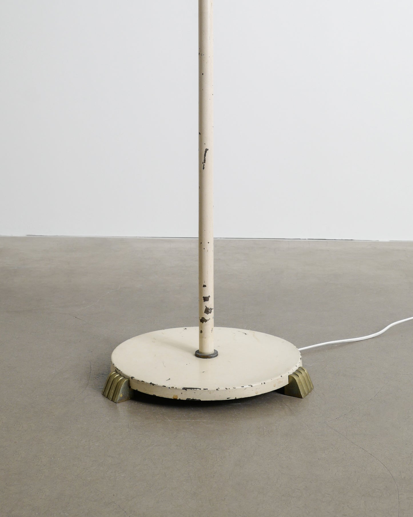 SWEDISH MODERN WHITE FLOOR LAMP, 1940s