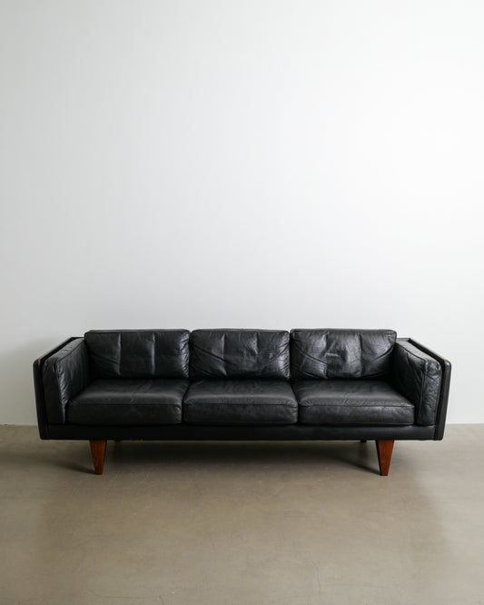 BLACK ILLUM WIKKELSØ "V11" SOFA, 1960s