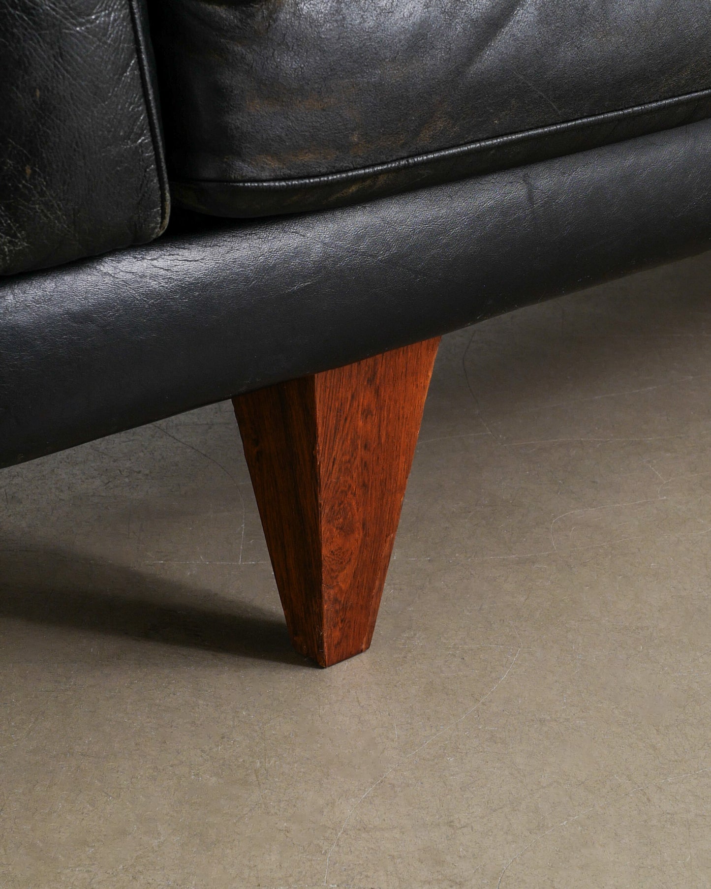 BLACK ILLUM WIKKELSØ "V11" SOFA, 1960s