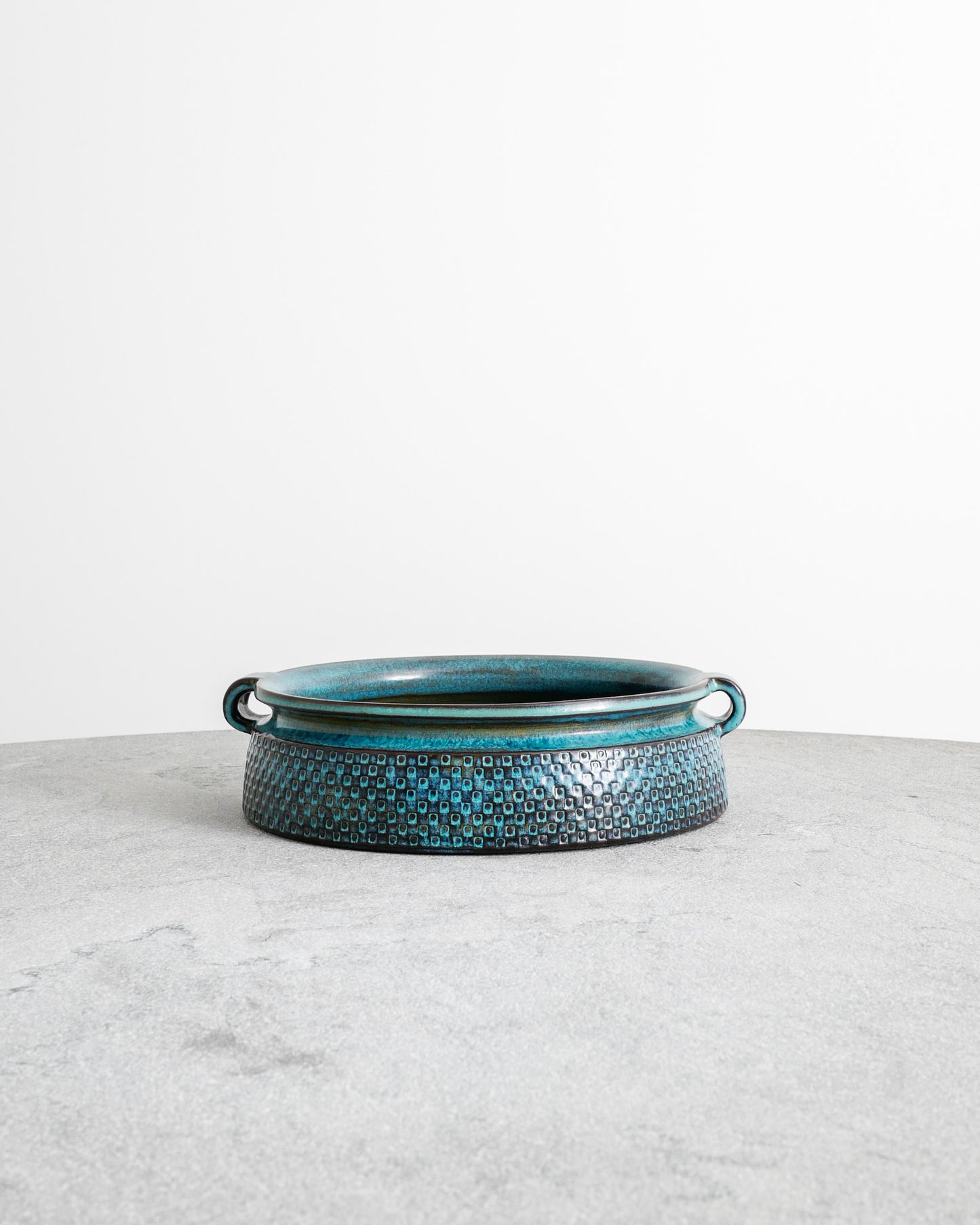 STIG LINDBERG BOWL WITH HANDLES, 1950s