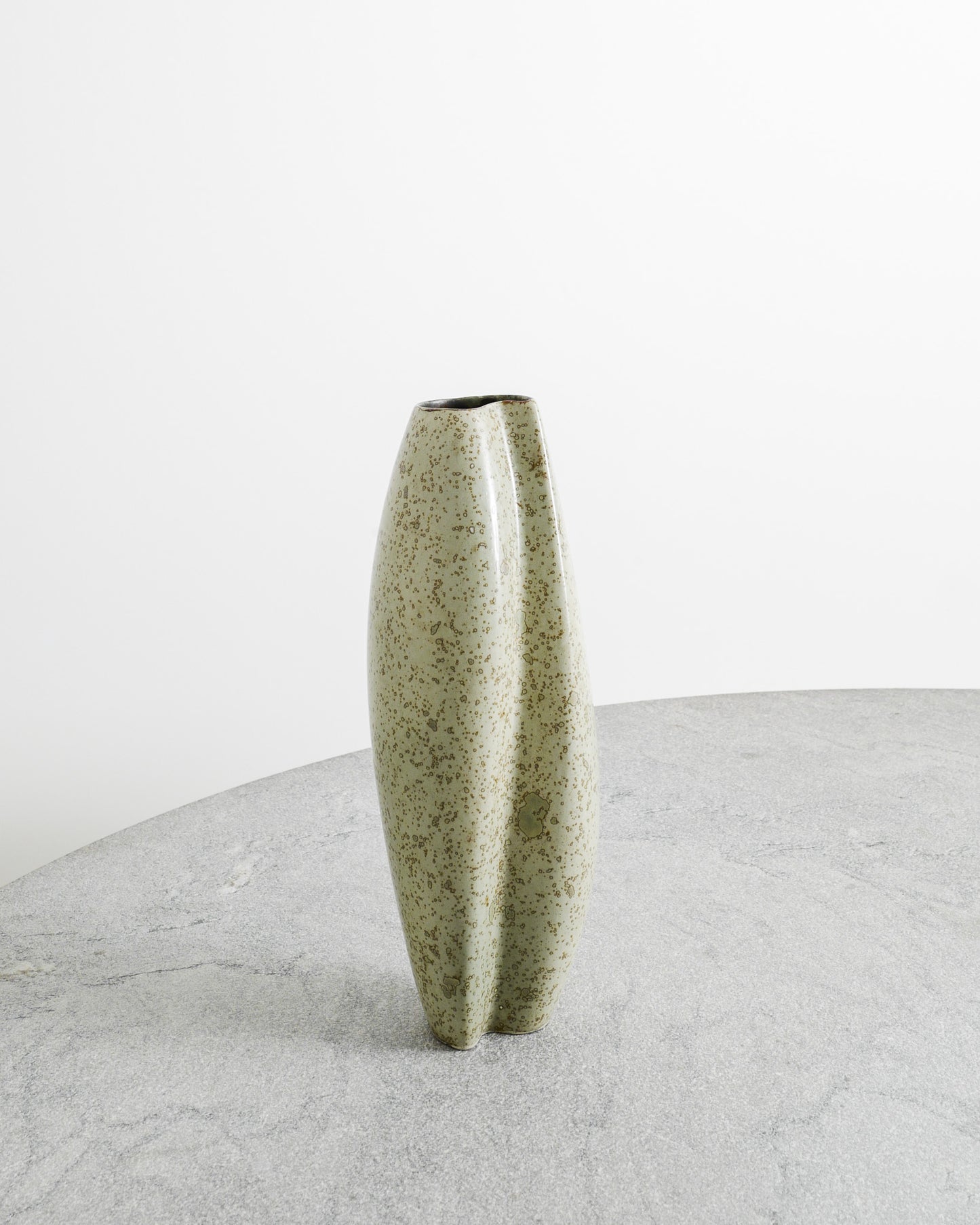 HANS HEDBERG GREEN SPRECKLED VASE, 1950s