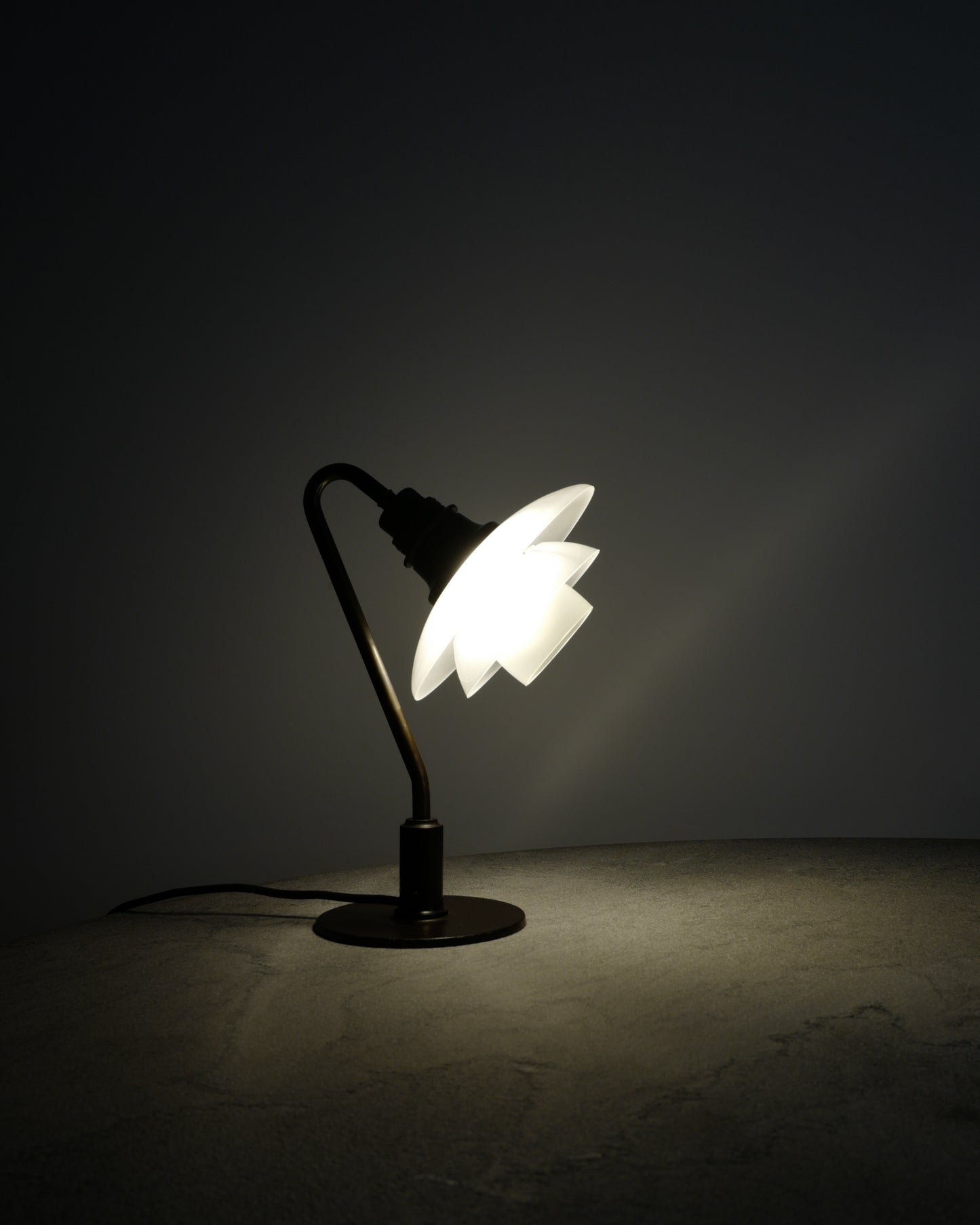 POUL HENNINGSEN "PH 2/2" TABLE LAMP, 1930s