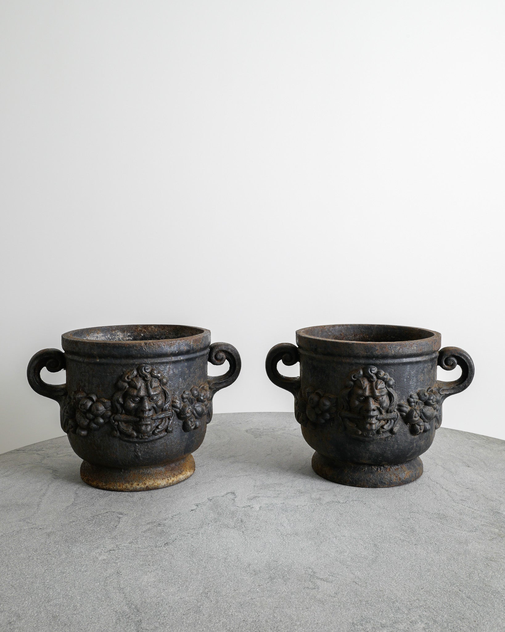 NÄFVEQVARNS BRUK "BACCHUS" URNS, 1930s
