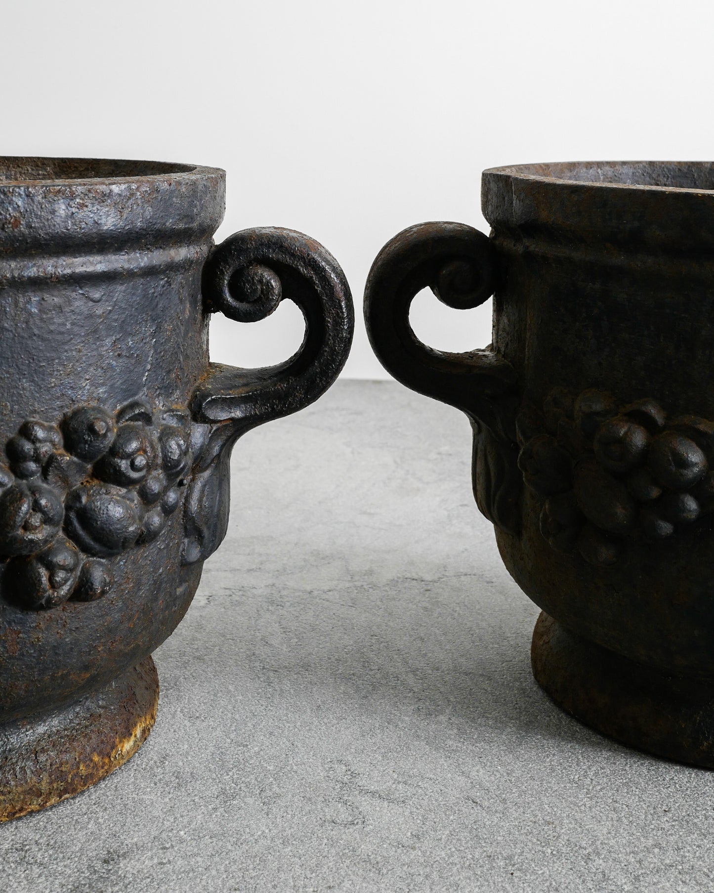 NÄFVEQVARNS BRUK "BACCHUS" URNS, 1930s