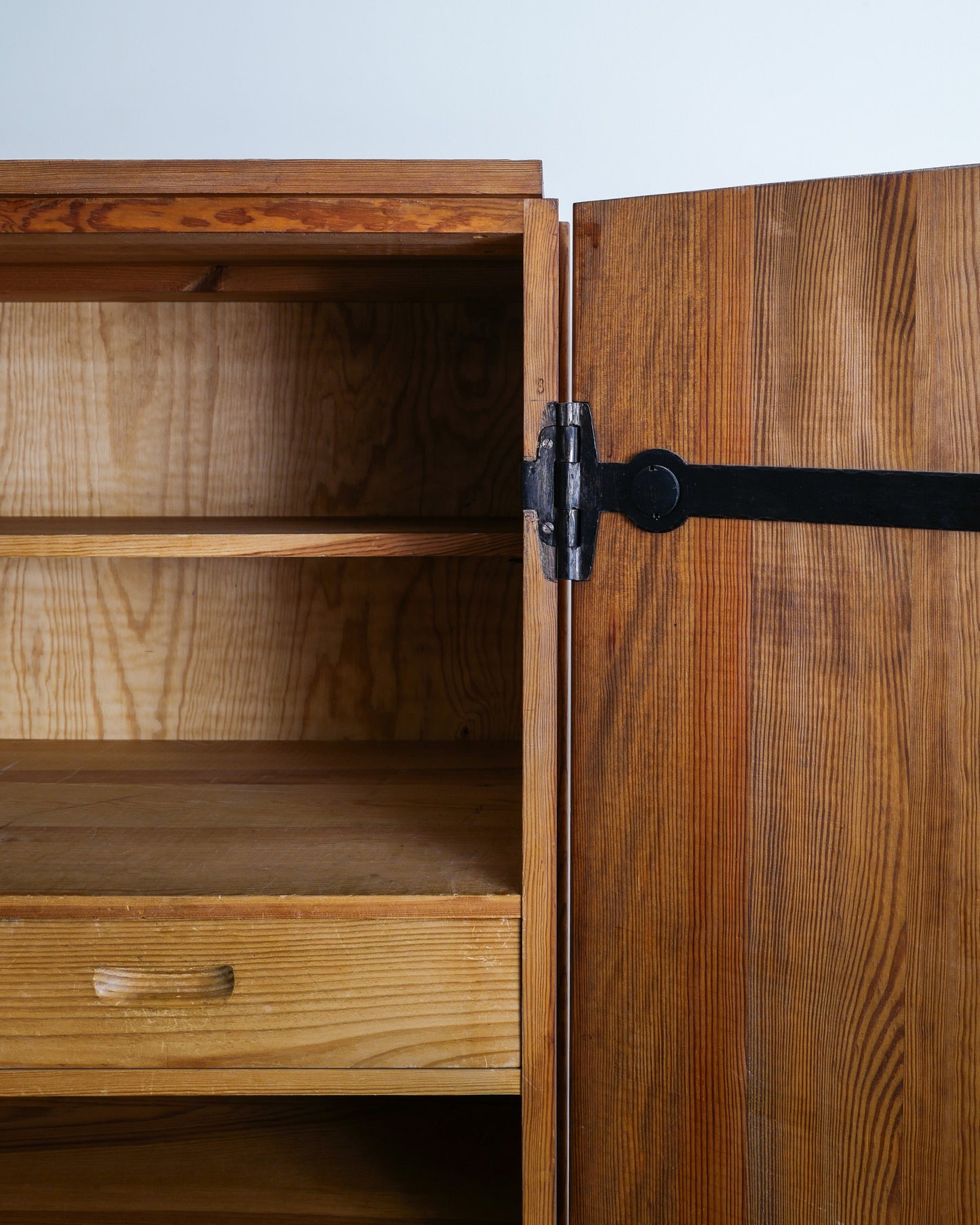 AXEL EINAR HJORTH "LOVÖ" CABINET, 1930s