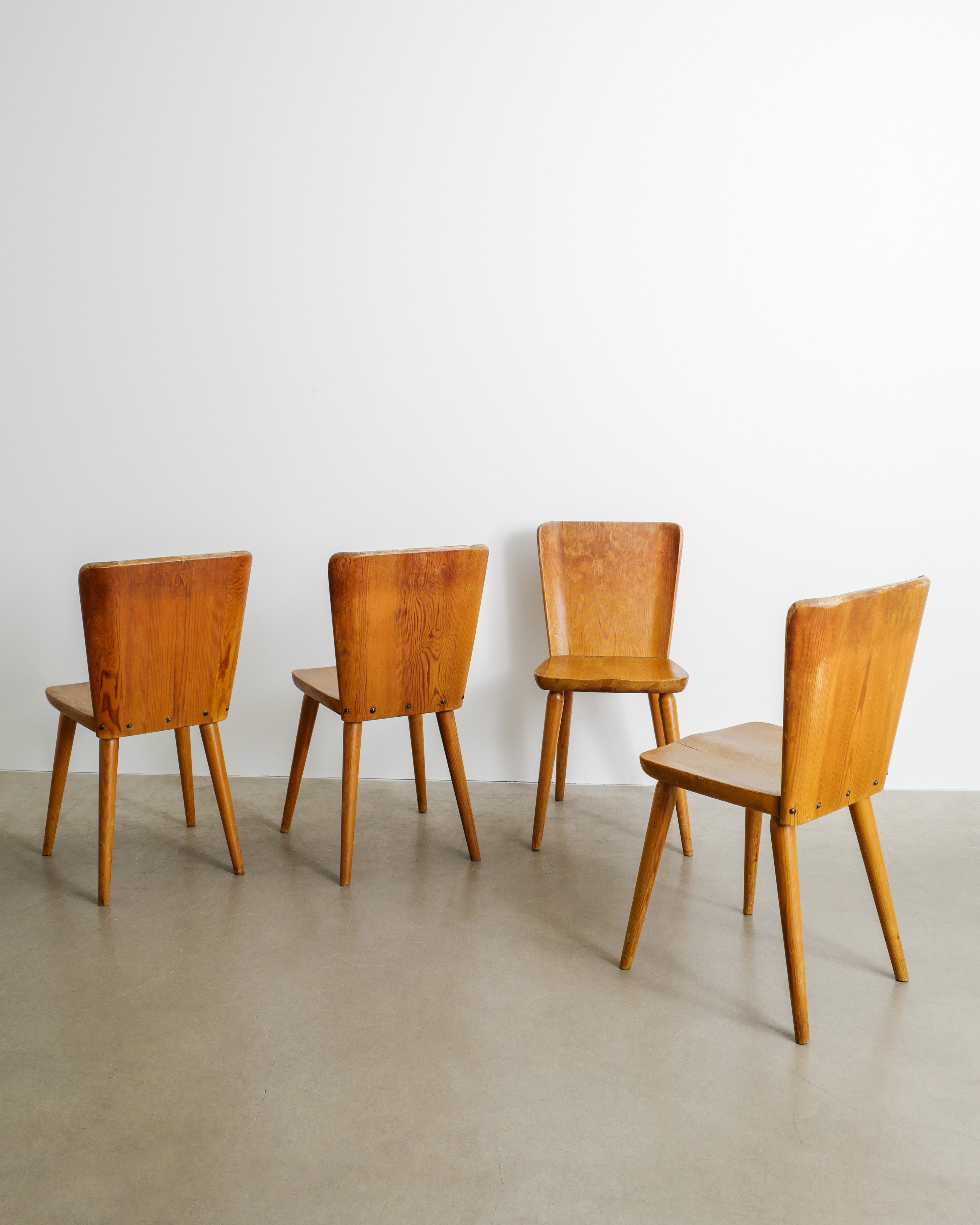 GÖRAN MALMVALL DINING CHAIRS, 1940s